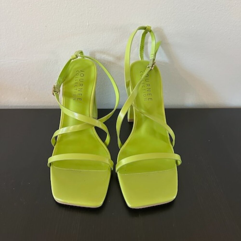 JOURNEE COLLECTION Lenorra Tru Comfort Foam Covered Block Heel Sandals